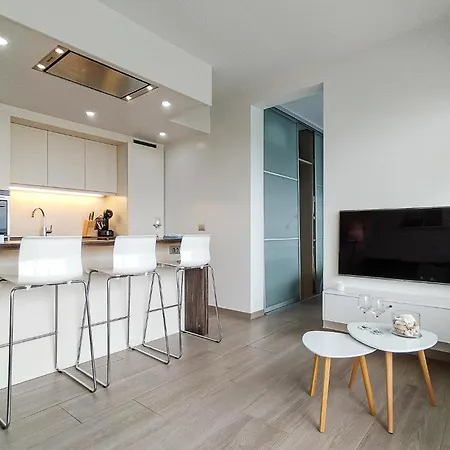 Amazing In With Kitchen Apartamento